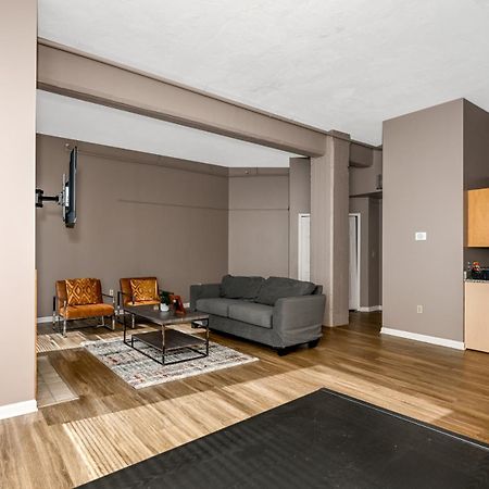 2 Bath Prkg+Gym+Sauna Perk Plaza +30 Day Cleveland Ngoại thất bức ảnh