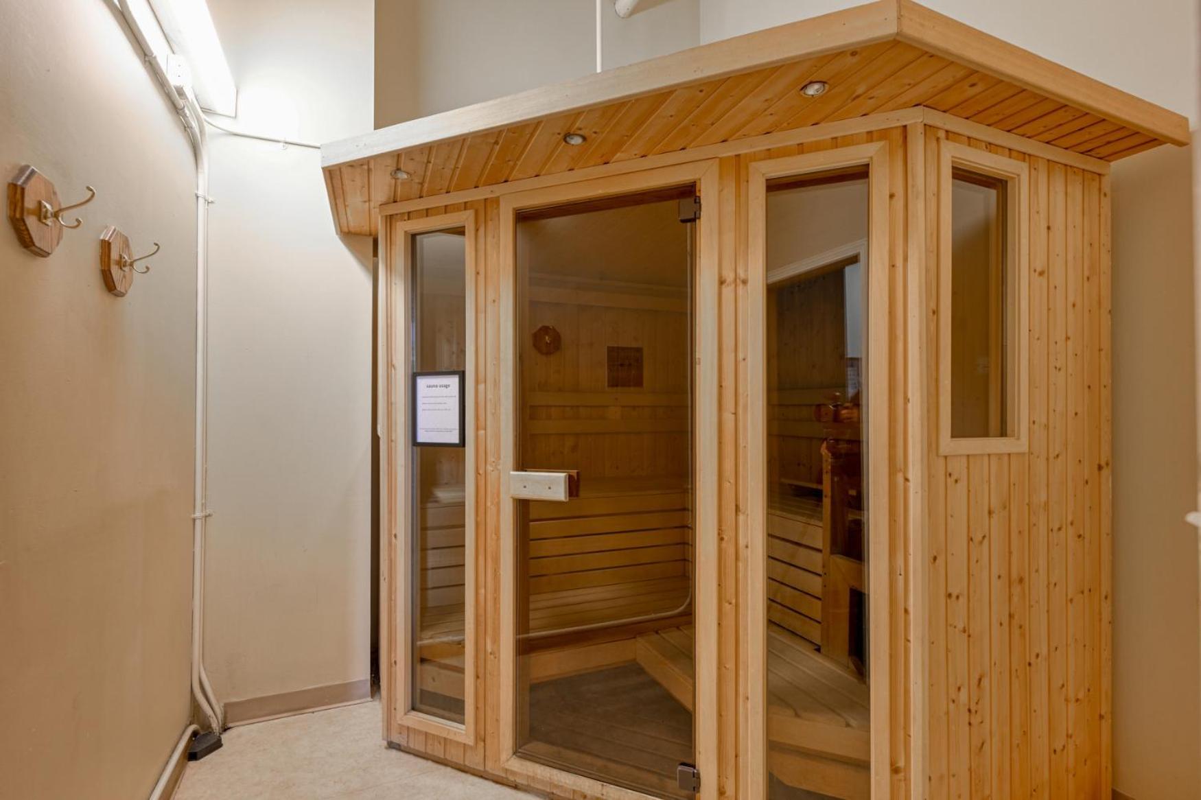 2 Bath Prkg+Gym+Sauna Perk Plaza +30 Day Cleveland Ngoại thất bức ảnh
