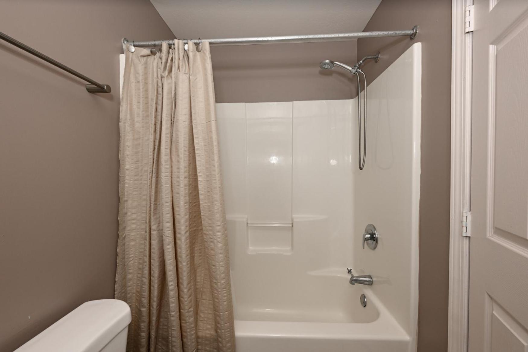 2 Bath Prkg+Gym+Sauna Perk Plaza +30 Day Cleveland Ngoại thất bức ảnh