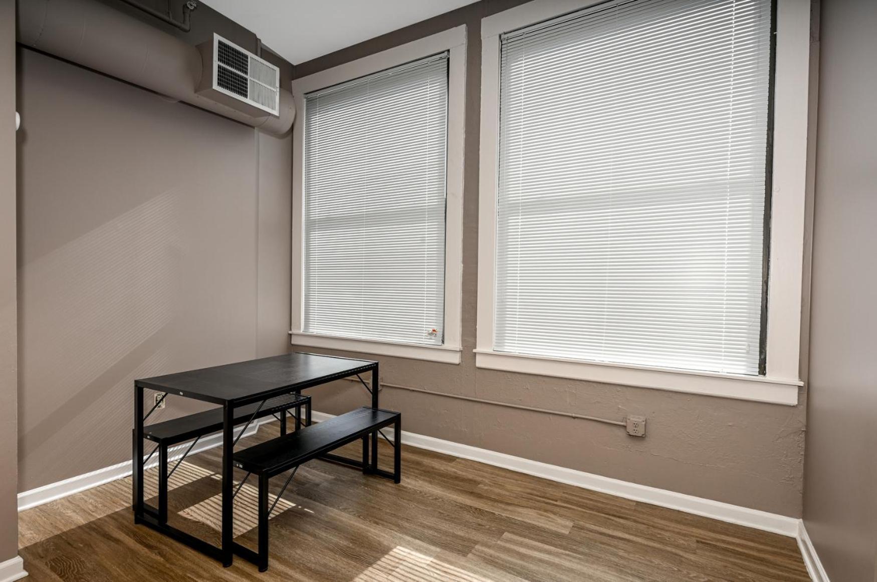 2 Bath Prkg+Gym+Sauna Perk Plaza +30 Day Cleveland Ngoại thất bức ảnh